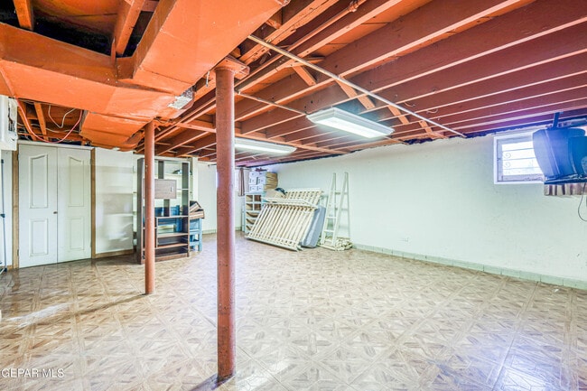 Building Photo - 3001 Federal Ave