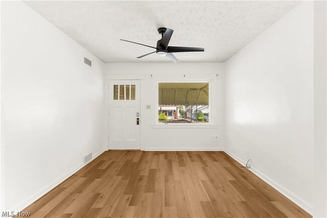 Building Photo - 52 Rhoda Ave