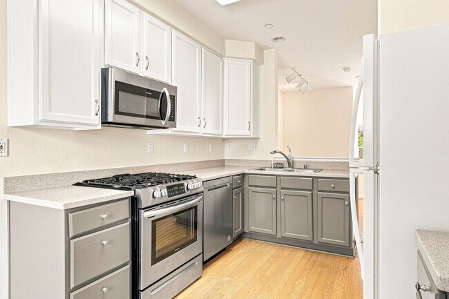Building Photo - 151 Pacchetti Way