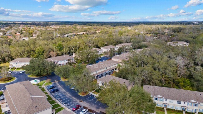 Building Photo - 5873 Fishhawk Ridge Dr