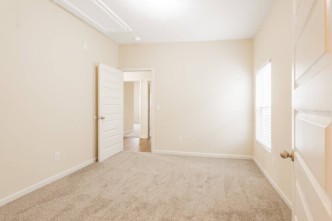 Building Photo - 6130 Mahogany Ter