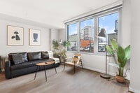Building Photo - 1122 N Hudson St