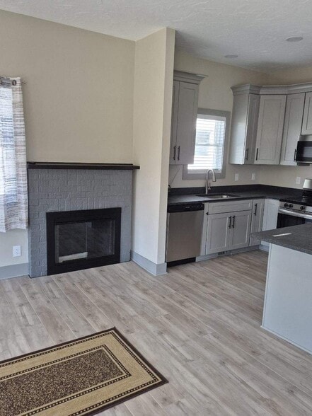 Building Photo - 4773 Bickford Ave