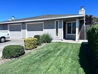 Building Photo - 3148-3150 Laurelhurst Drive