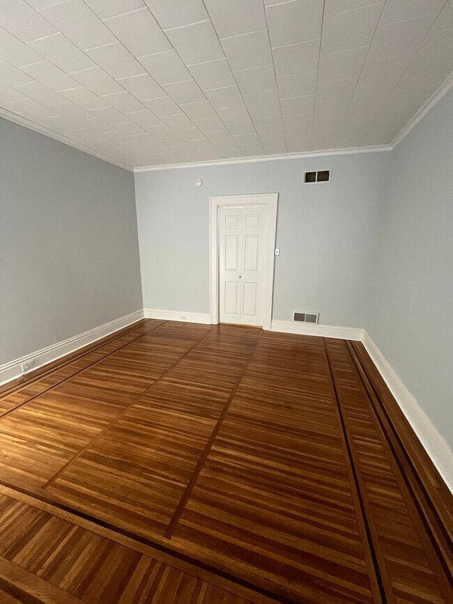 Building Photo - 815 Madison Ave