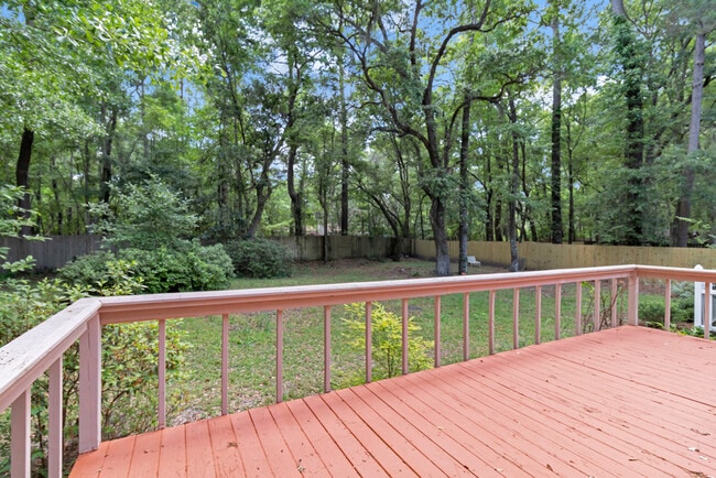 Building Photo - 130 Briarwood Ln