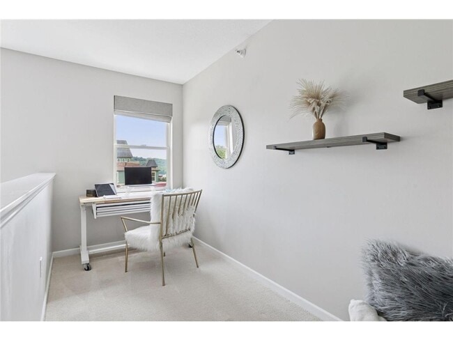 Building Photo - 640 Main St N