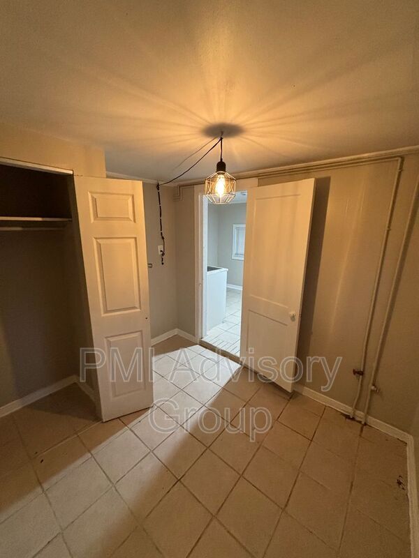 Building Photo - 308 Chestnut St