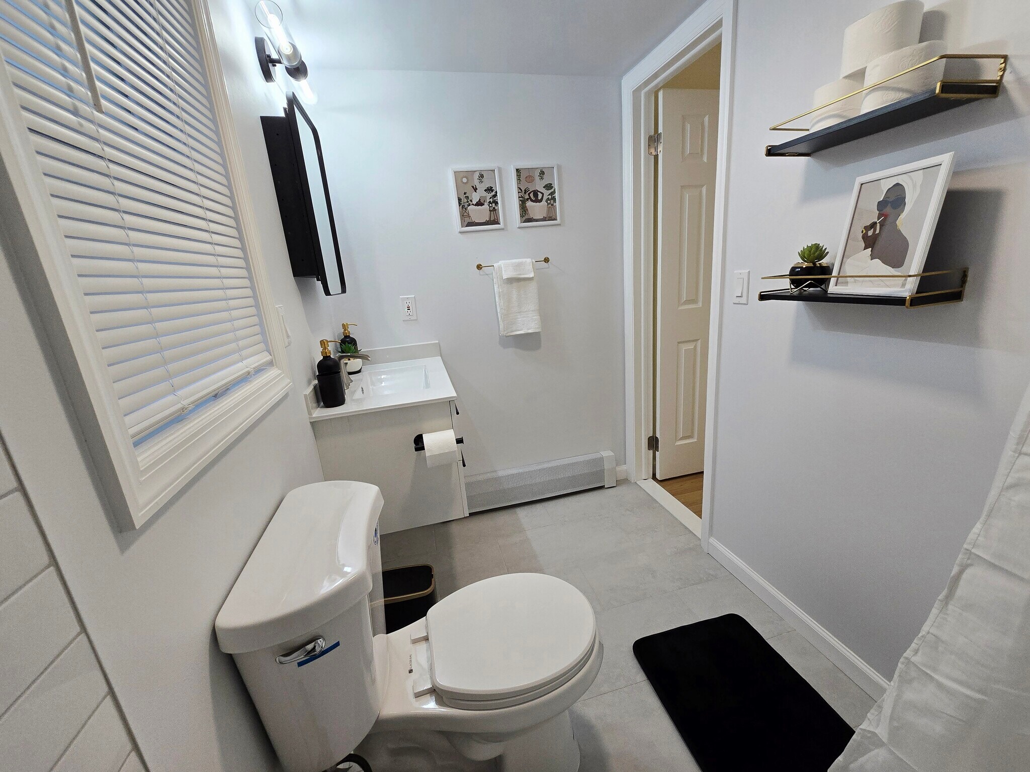 Building Photo - 396 Kaplan Ave