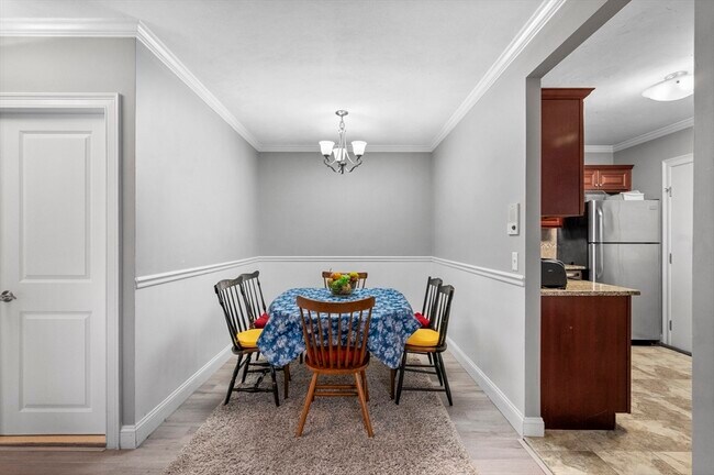 Building Photo - 47 Alvarado Ave