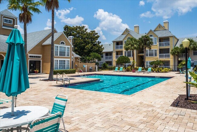 Building Photo - Ready Move to move 2 bedroom 2 bath Condo for Rent