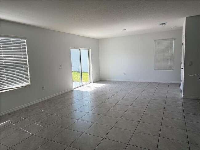Building Photo - 5522 Oxford Gray Rd