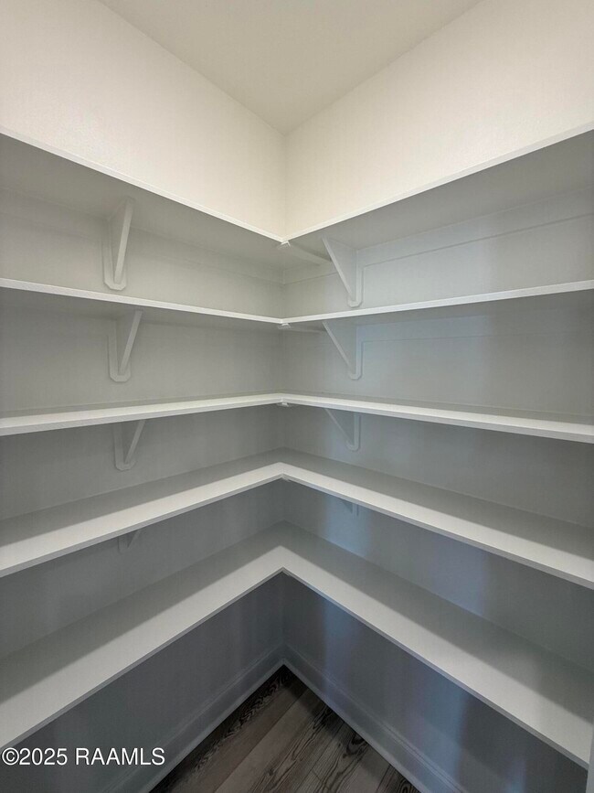 Building Photo - 135 Ridley Ln