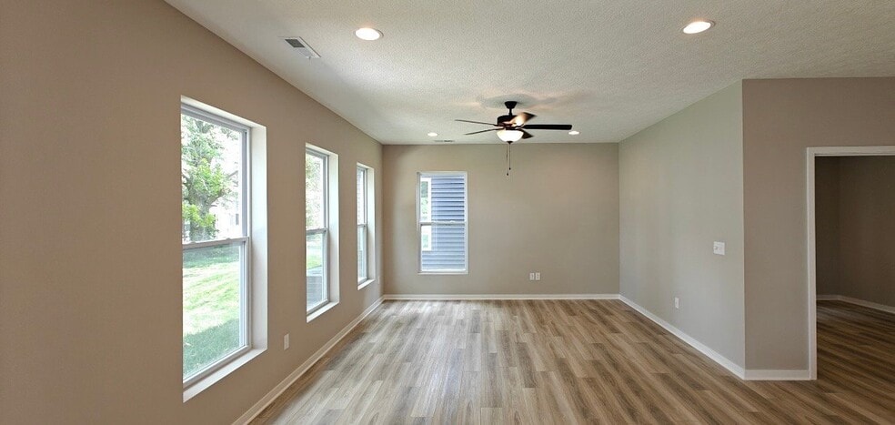Building Photo - 3686 Shoal Way