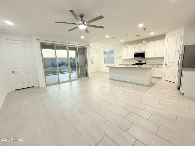 Building Photo - 11313 E Unger Ave