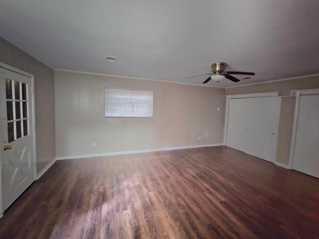 Building Photo - 1706 Echles St