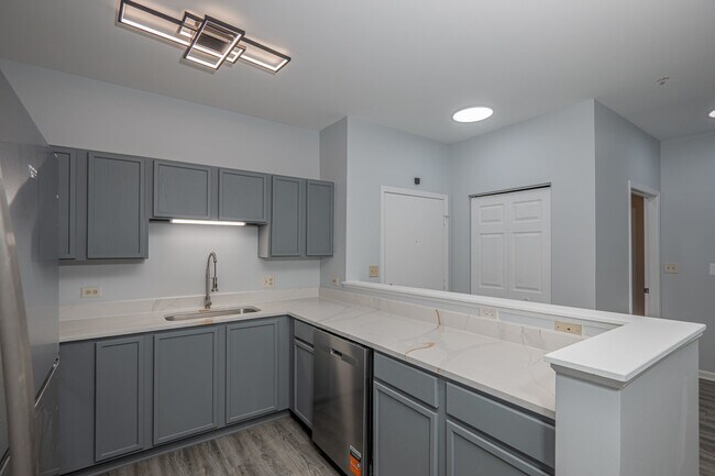 Building Photo - 801 N McLean Blvd