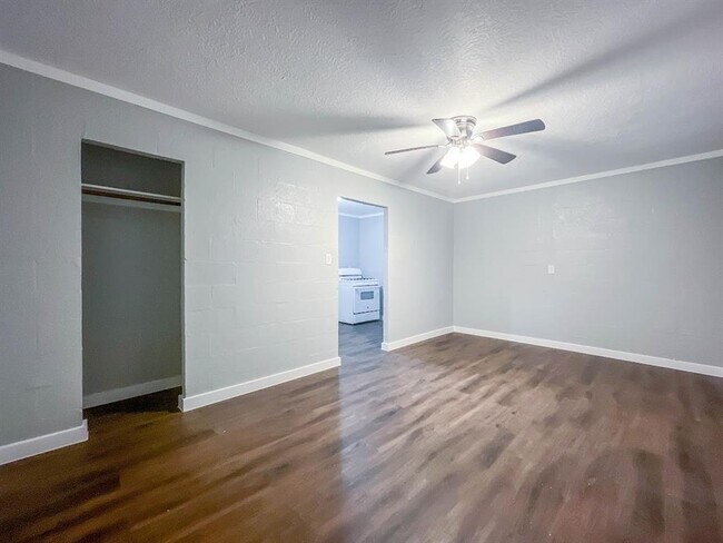 Building Photo - 415 N Beauregard St