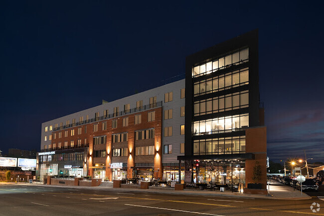 Building Photo - 2000 Pennsylvania Avenue