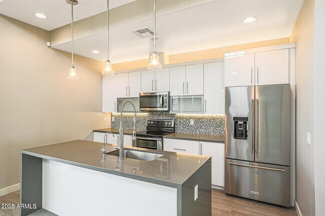 Building Photo - 3102 N 37th St