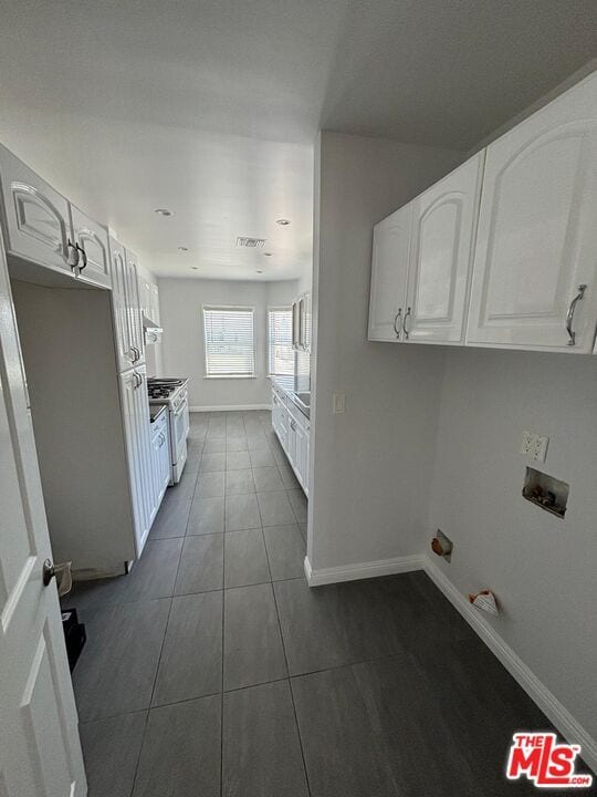 Building Photo - 6537 Teesdale Ave