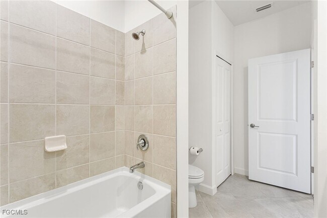 Building Photo - 14275 Pine Lodge Ln