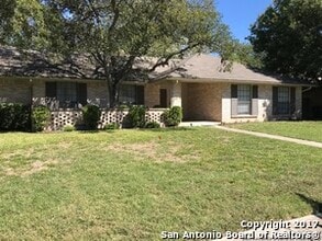 Building Photo - 13851 Susancrest Dr