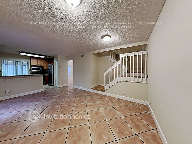 Building Photo - 1305 Seagrape Cir