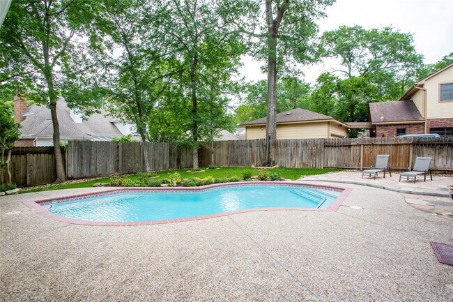 Building Photo - 95 Rush Haven Dr