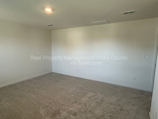 Building Photo - 2632 Pivot Rdg Dr