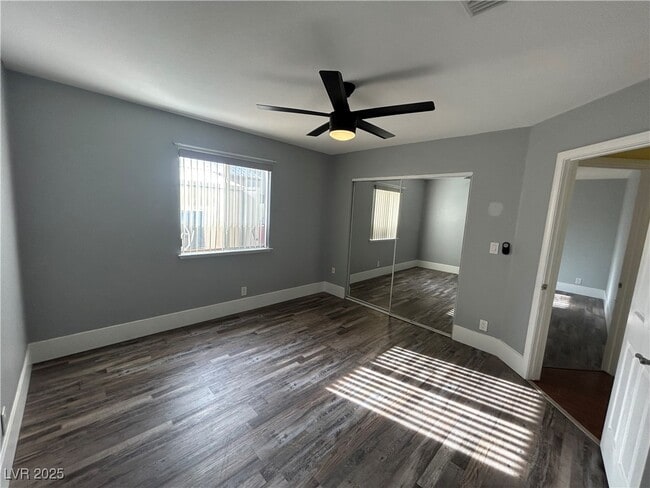 Building Photo - 3436 N Tenaya Wy