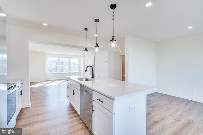 Building Photo - 115 Tuxford Rd