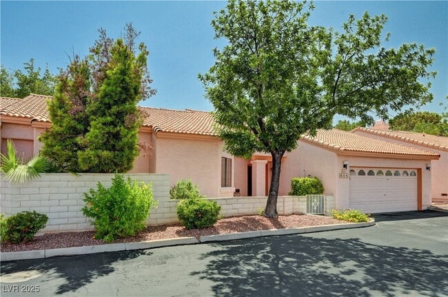 Building Photo - 618 Cervantes Dr