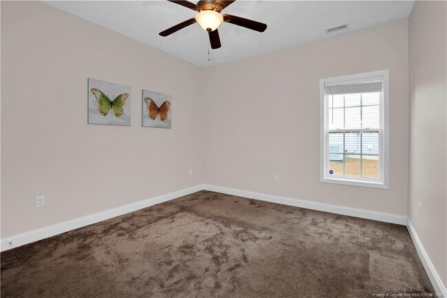 Building Photo - 313 Fountain Grove Dr