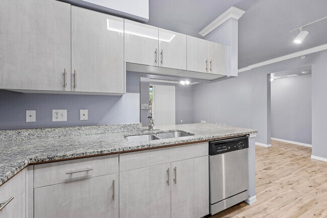 Building Photo - 6410 Emerald Dunes Dr