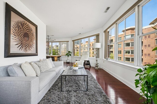 Building Photo - 22 Ave at Port Imperial