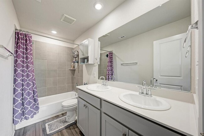 Building Photo - 1646 Homestead Farms Dr