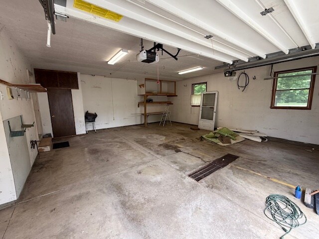 Building Photo - 4456 Seville Rd