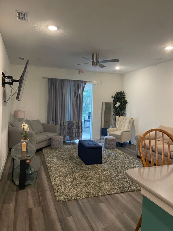 Building Photo - 6157 NW Gatun Dr