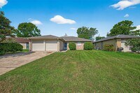 Building Photo - 5243 Wickview Ln