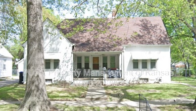 Building Photo - 314 SW Quinton Ave