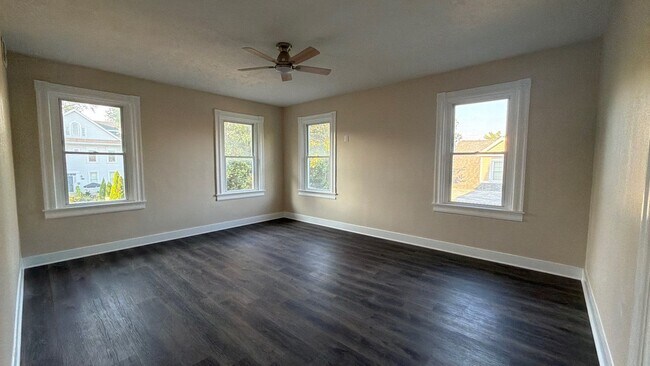 Building Photo - 3411 Duvall Ave