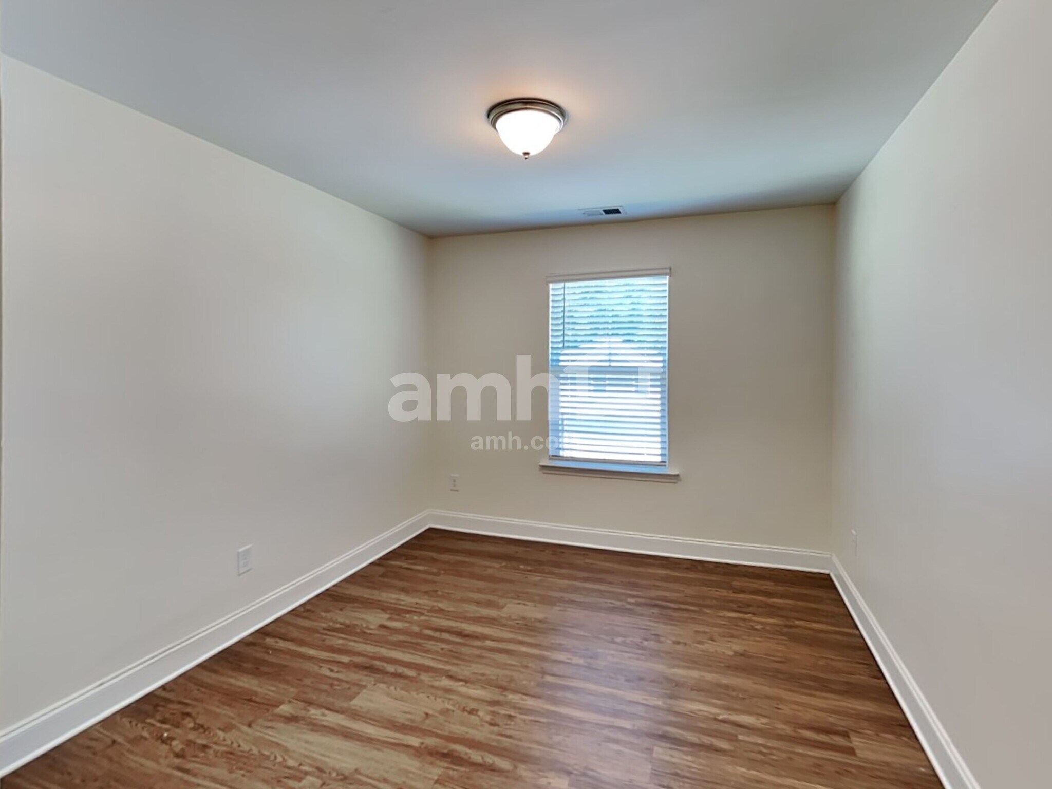 Building Photo - 124 Cobblestone Dr