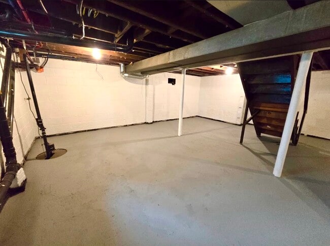 Building Photo - 20 Union Ave