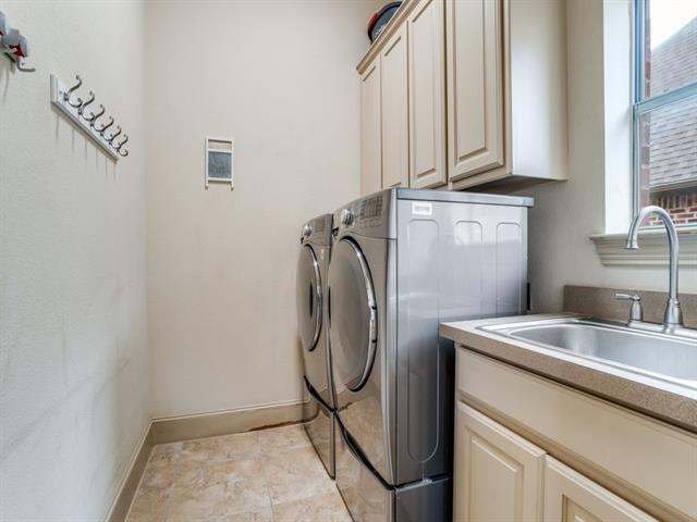 Building Photo - 12181 Flynt Dr