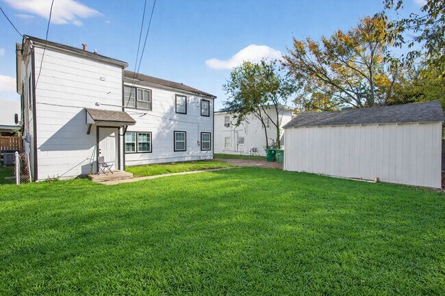 Building Photo - 3444 Blodgett St