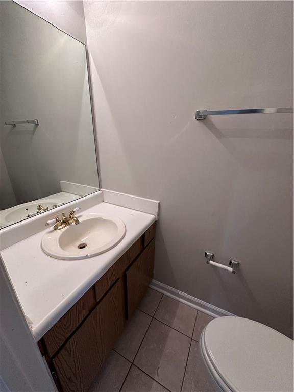 Building Photo - 502 Oakwood Ct