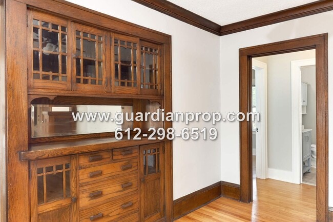 Building Photo - House Available August 1, HW Floors & Buil...