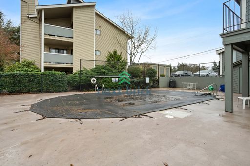 Building Photo - 2 BED & 2 BATH CONDO FOR RENT