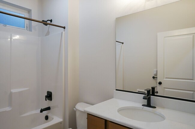 Building Photo - Just completed 2 Bedroom 2 Bath in Coeur d...